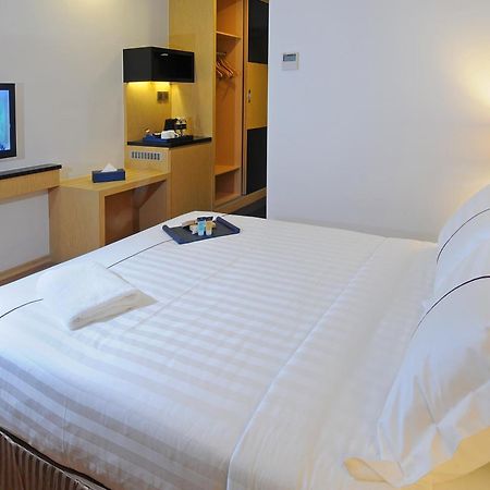 Hotel Granada Johor Bahru Exterior foto
